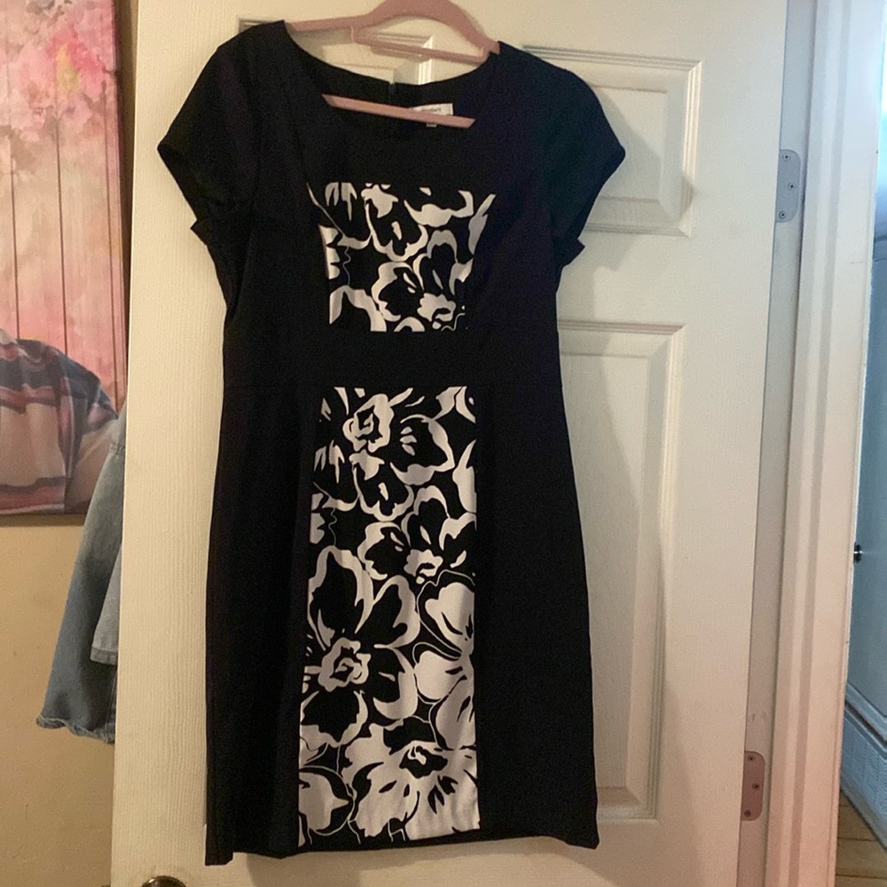 Black dress with white pattern flowers